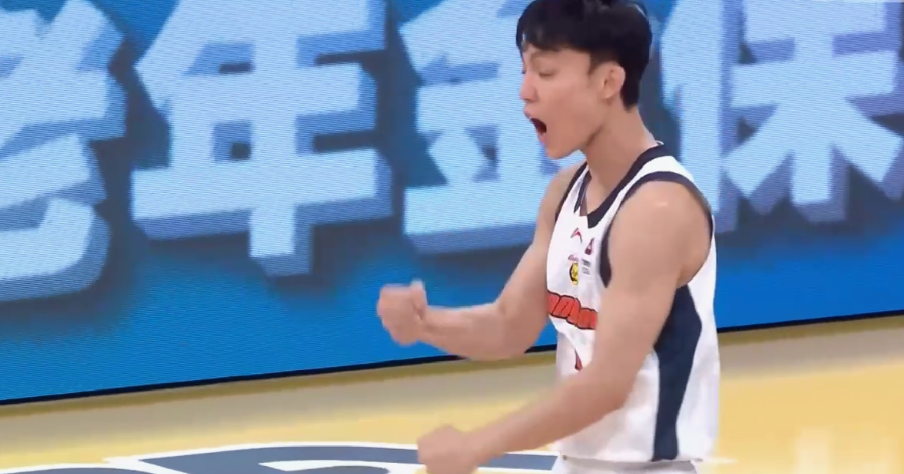 九游娱乐-破案！阵容越破广东战绩却越好原因找到，和队里1人不在关系很大
